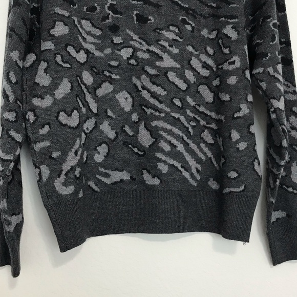 New! Heartloom Natalia Leopard Animal Print Henley Pullover Knit Wool Sweater - Picture 6 of 11
